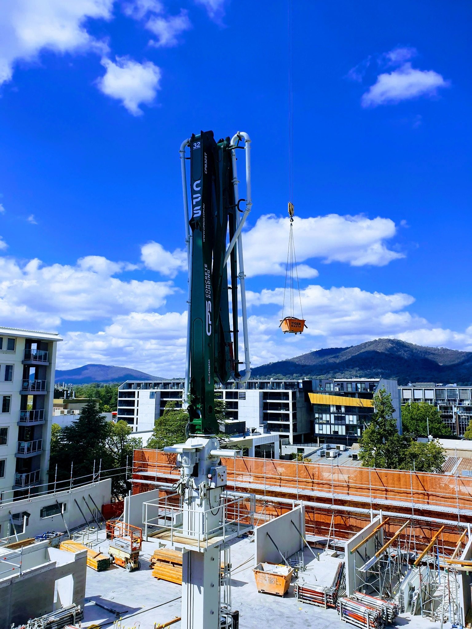 CPS placing boom